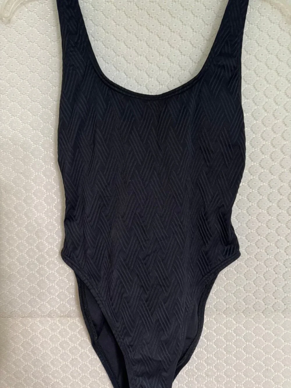 Vince Camuto Black Cruise 1 Piece Swimsuit - Textured Fabric- Sz 8 EUC